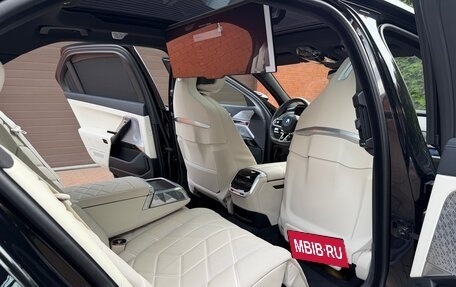 BMW 7 серия, 2023 год, 11 000 000 рублей, 24 фотография
