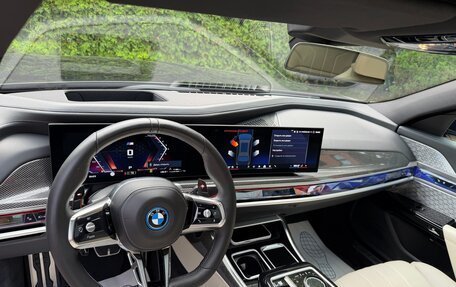 BMW 7 серия, 2023 год, 11 000 000 рублей, 26 фотография