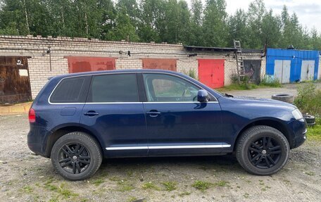 Volkswagen Touareg III, 2003 год, 750 000 рублей, 3 фотография