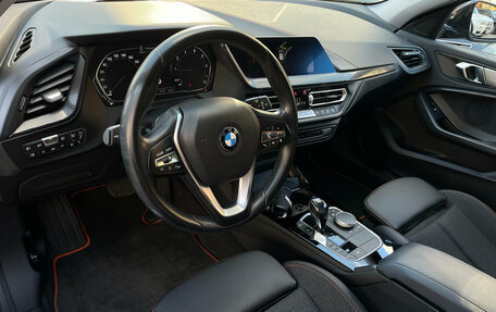 BMW 1 серия, 2019 год, 2 499 000 рублей, 8 фотография