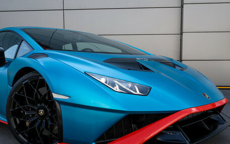 Lamborghini Huracán, 2022 год, 31 000 000 рублей, 32 фотография