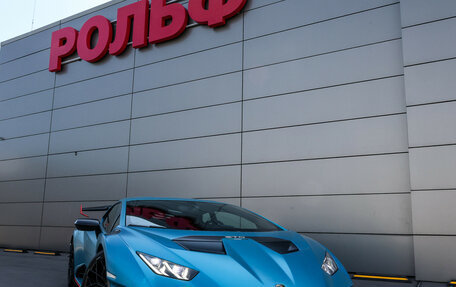 Lamborghini Huracán, 2022 год, 31 000 000 рублей, 35 фотография