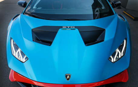 Lamborghini Huracán, 2022 год, 31 000 000 рублей, 29 фотография