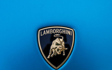 Lamborghini Huracán, 2022 год, 31 000 000 рублей, 28 фотография