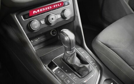 Volkswagen Tiguan II, 2017 год, 1 987 200 рублей, 19 фотография