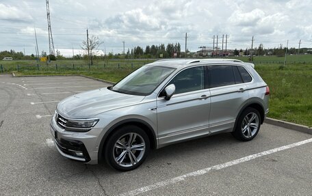 Volkswagen Tiguan II, 2019 год, 3 400 000 рублей, 1 фотография