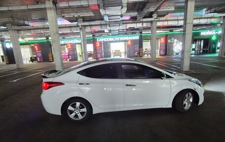 Hyundai Avante, 2011 год, 890 000 рублей, 2 фотография