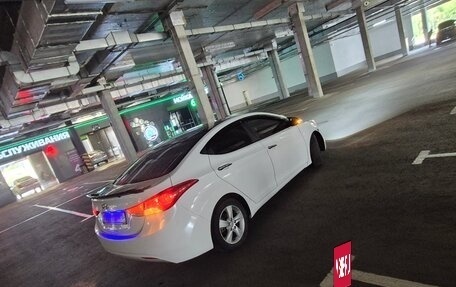 Hyundai Avante, 2011 год, 890 000 рублей, 5 фотография