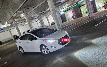 Hyundai Avante, 2011 год, 890 000 рублей, 6 фотография