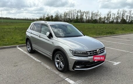 Volkswagen Tiguan II, 2019 год, 3 400 000 рублей, 3 фотография