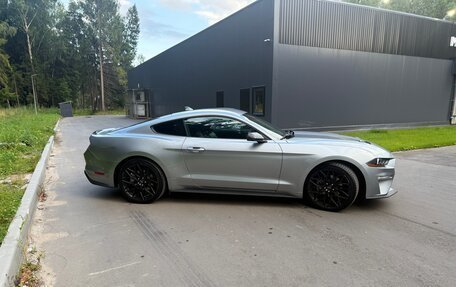 Ford Mustang VI рестайлинг, 2022 год, 3 550 000 рублей, 4 фотография