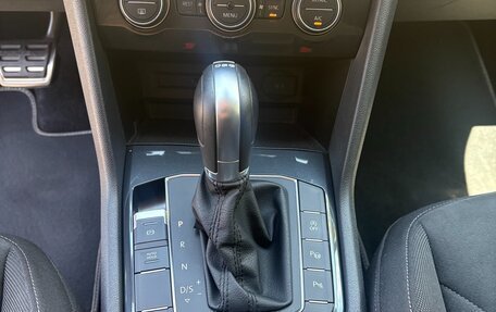 Volkswagen Tiguan II, 2019 год, 3 400 000 рублей, 10 фотография