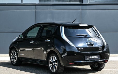 Nissan Leaf I, 2017 год, 1 378 000 рублей, 2 фотография