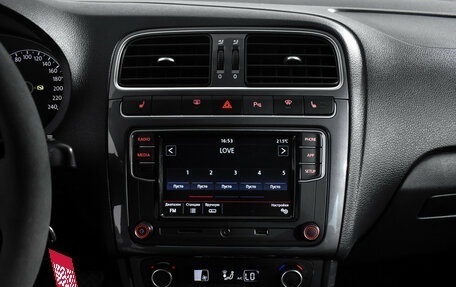 Volkswagen Polo VI (EU Market), 2019 год, 1 300 000 рублей, 14 фотография