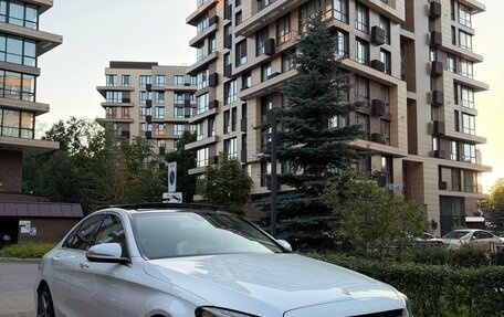 Mercedes-Benz C-Класс, 2015 год, 2 850 000 рублей, 1 фотография