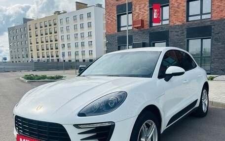 Porsche Macan I рестайлинг, 2015 год, 3 100 000 рублей, 2 фотография