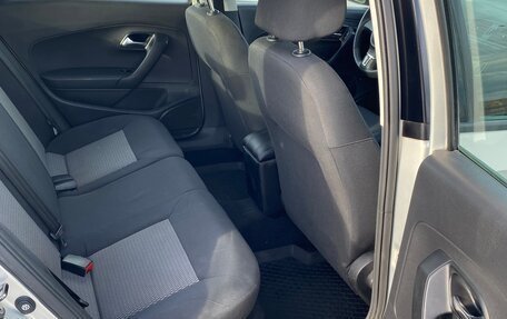 Volkswagen Polo VI (EU Market), 2011 год, 500 000 рублей, 10 фотография