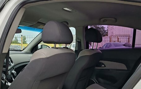 Chevrolet Cruze II, 2010 год, 799 000 рублей, 11 фотография