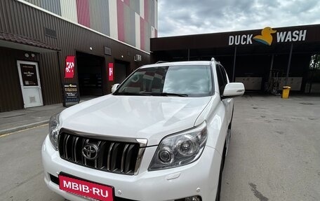 Toyota Land Cruiser Prado 150 рестайлинг 2, 2011 год, 2 450 000 рублей, 1 фотография
