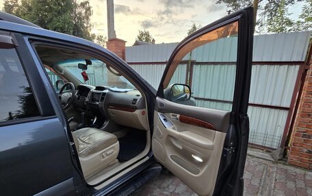Toyota Land Cruiser Prado 120 рестайлинг, 2003 год, 1 650 000 рублей, 6 фотография