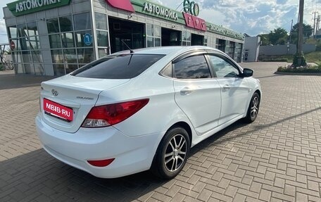 Hyundai Solaris II рестайлинг, 2013 год, 850 000 рублей, 3 фотография