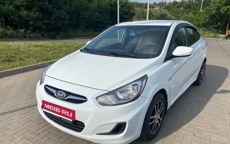 Hyundai Solaris II рестайлинг, 2013 год, 850 000 рублей, 9 фотография