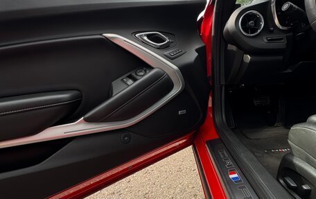 Chevrolet Camaro VI, 2017 год, 2 330 000 рублей, 8 фотография