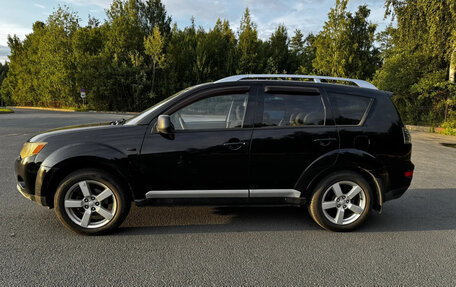 Mitsubishi Outlander III рестайлинг 3, 2008 год, 650 000 рублей, 2 фотография