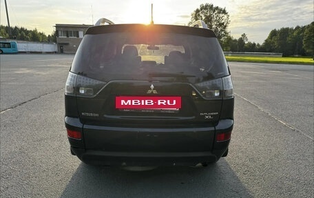 Mitsubishi Outlander III рестайлинг 3, 2008 год, 650 000 рублей, 3 фотография
