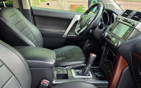 Toyota Land Cruiser Prado 150 рестайлинг 2, 2015 год, 3 000 000 рублей, 8 фотография