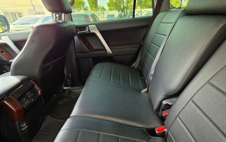 Toyota Land Cruiser Prado 150 рестайлинг 2, 2015 год, 3 000 000 рублей, 9 фотография