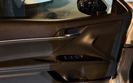 Toyota Camry, 2019 год, 2 650 000 рублей, 15 фотография