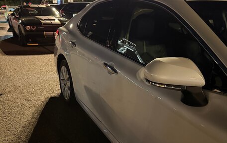 Toyota Camry, 2019 год, 2 650 000 рублей, 12 фотография