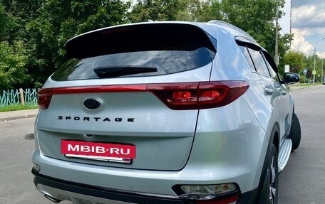 KIA Sportage IV рестайлинг, 2020 год, 2 450 000 рублей, 6 фотография