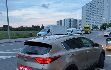 KIA Sportage IV рестайлинг, 2018 год, 1 950 000 рублей, 4 фотография