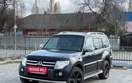 Mitsubishi Pajero IV, 2007 год, 1 399 900 рублей, 2 фотография