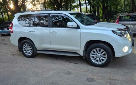 Toyota Land Cruiser Prado 150 рестайлинг 2, 2017 год, 4 070 000 рублей, 12 фотография