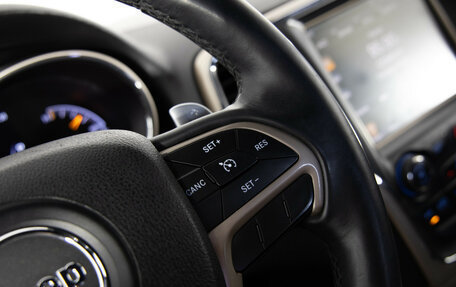 Jeep Grand Cherokee, 2013 год, 2 049 000 рублей, 21 фотография