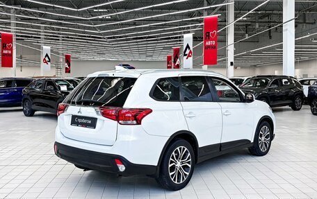 Mitsubishi Outlander III рестайлинг 3, 2018 год, 2 025 000 рублей, 3 фотография