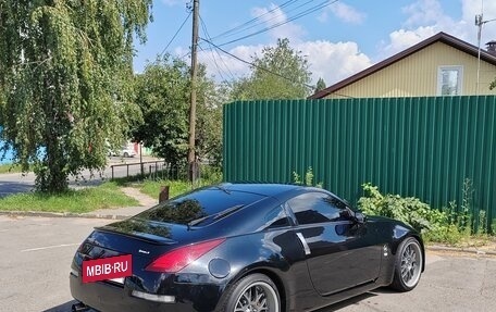 Nissan 350Z, 2004 год, 2 050 000 рублей, 2 фотография