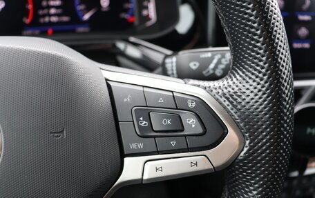 Volkswagen Polo VI (EU Market), 2021 год, 2 050 000 рублей, 25 фотография