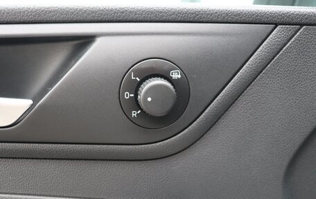 Volkswagen Polo VI (EU Market), 2021 год, 2 050 000 рублей, 21 фотография