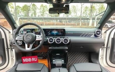 Mercedes-Benz A-Класс, 2022 год, 1 688 000 рублей, 11 фотография