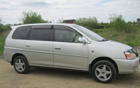 Toyota Gaia, 2001 год, 710 000 рублей, 2 фотография