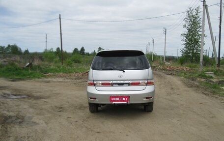 Toyota Gaia, 2001 год, 710 000 рублей, 4 фотография