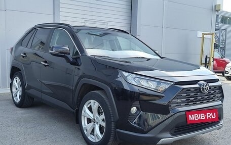Toyota RAV4, 2020 год, 3 199 000 рублей, 3 фотография