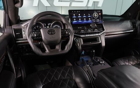 Toyota Land Cruiser 200, 2011 год, 3 819 000 рублей, 6 фотография