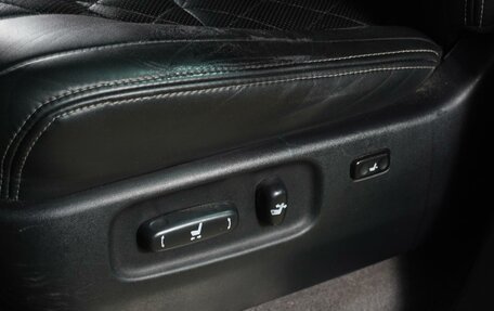 Toyota Land Cruiser 200, 2011 год, 3 819 000 рублей, 13 фотография
