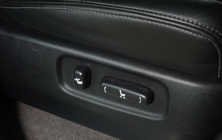 Toyota Land Cruiser 200, 2011 год, 3 819 000 рублей, 14 фотография