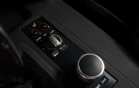 Toyota Land Cruiser 200, 2011 год, 3 819 000 рублей, 28 фотография
